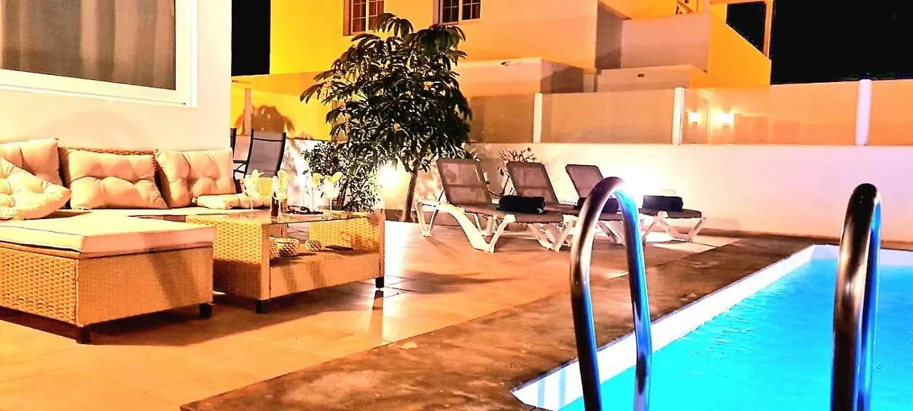 Villa Pousadoiro Playa Blanca